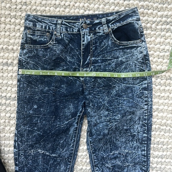 Vintage Acid Washed High Waist distressed Blue Jeans 🍃 - Picture 11 of 13